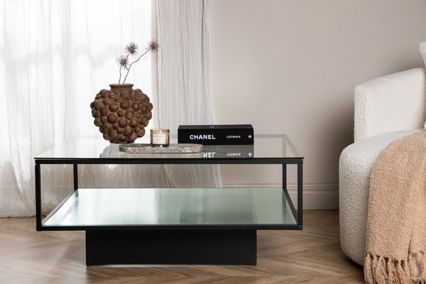 Vanda Sofa bord 90 x 90 Svart